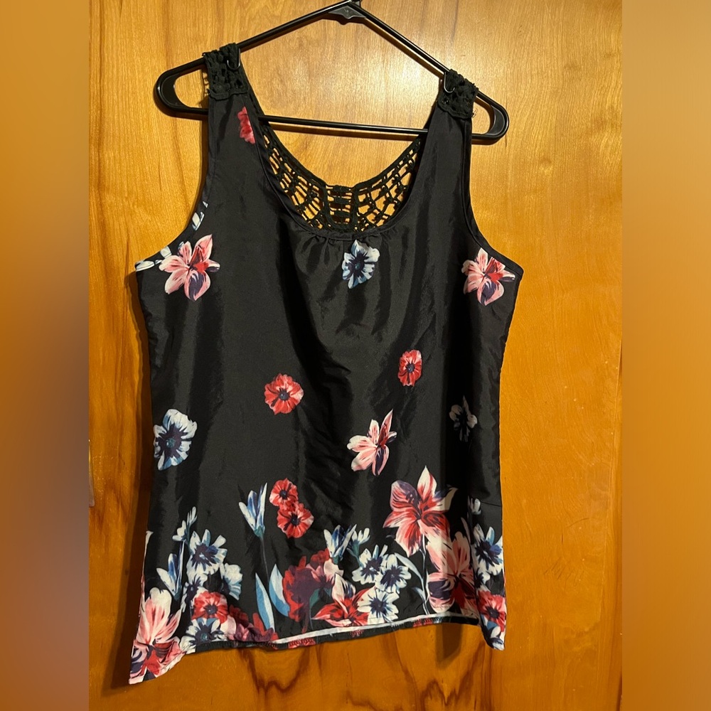 Floral top